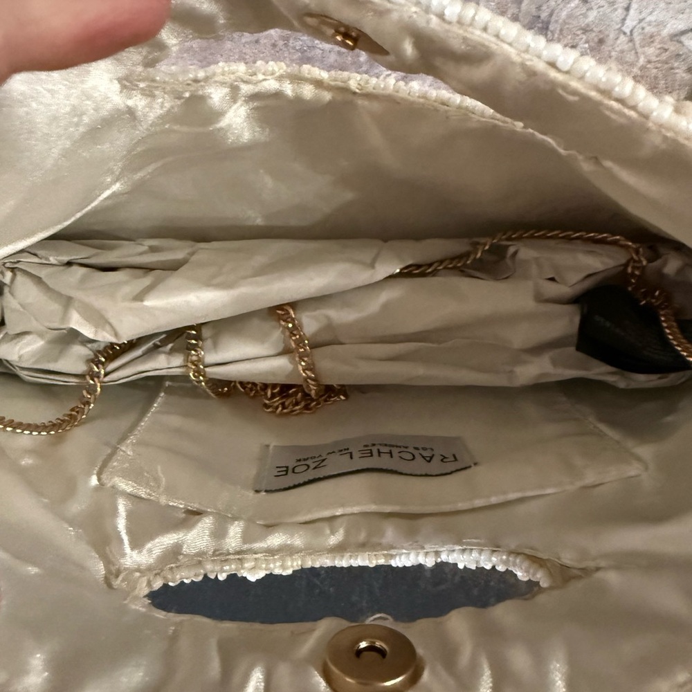 VIRAL Beaded Donut Design Clutch/crossbody - Picture 5 of 6
